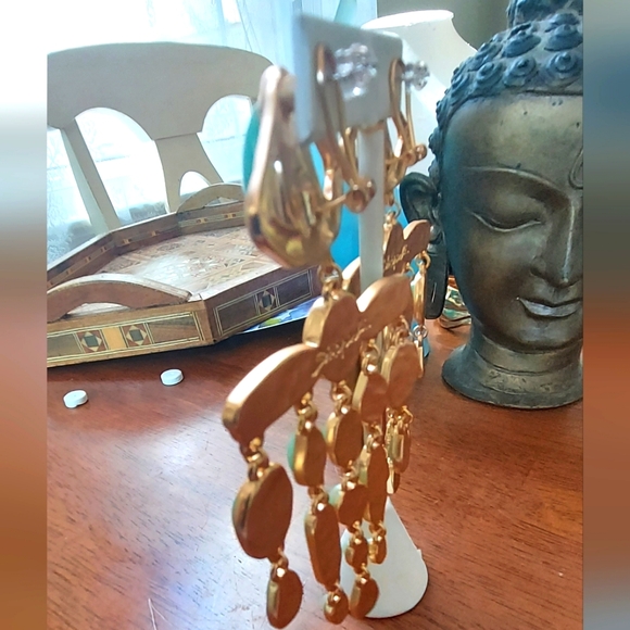 Schiaparelli Green Cabushon eye earrings - Picture 10 of 12